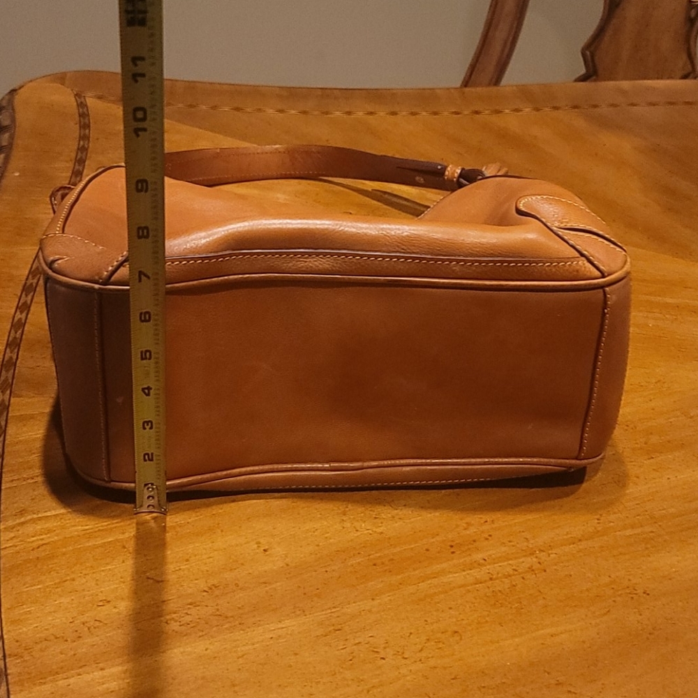 Dooney and Bourke purse - Picture 8 of 16